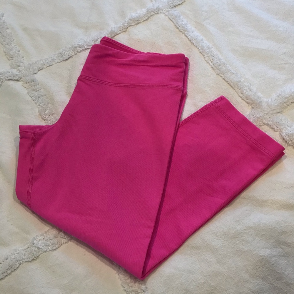 Under Armour cropped leggings